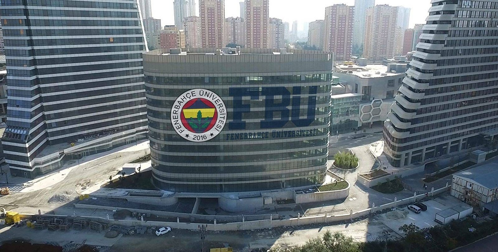 T.C. Fenerbahçe Universiteti